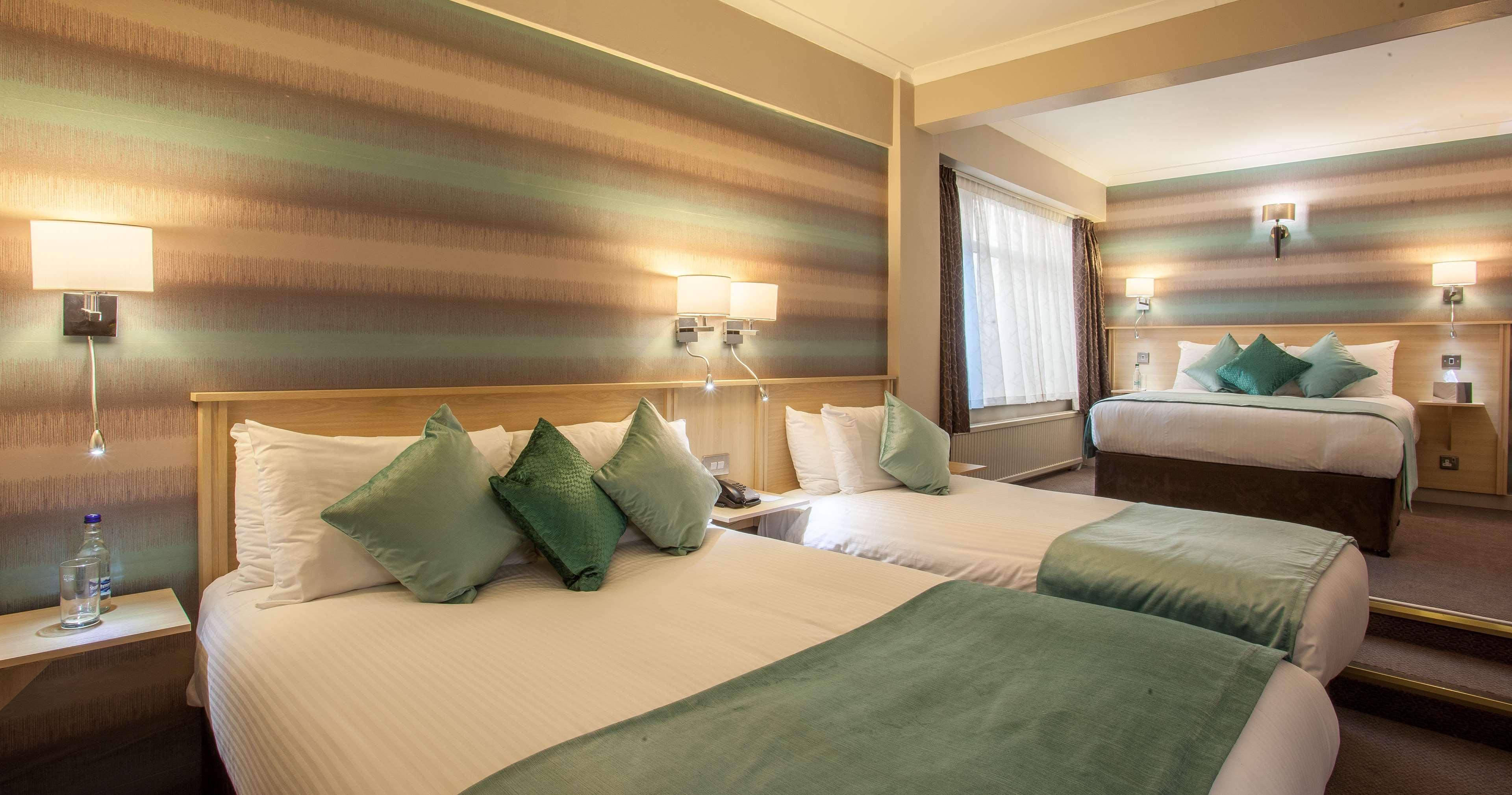 Cresta Court Hotel Altrincham Dış mekan fotoğraf