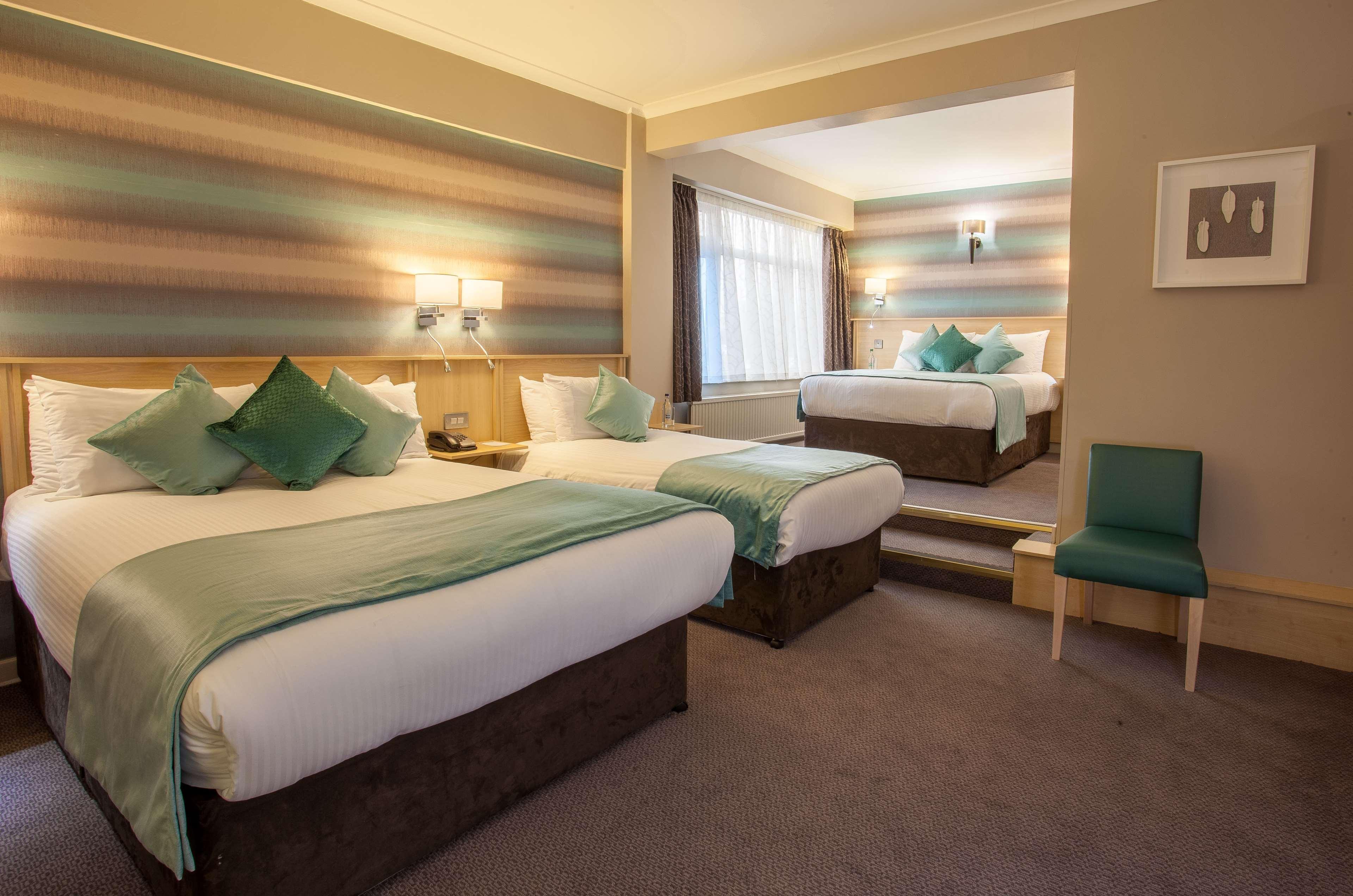 Cresta Court Hotel Altrincham Dış mekan fotoğraf