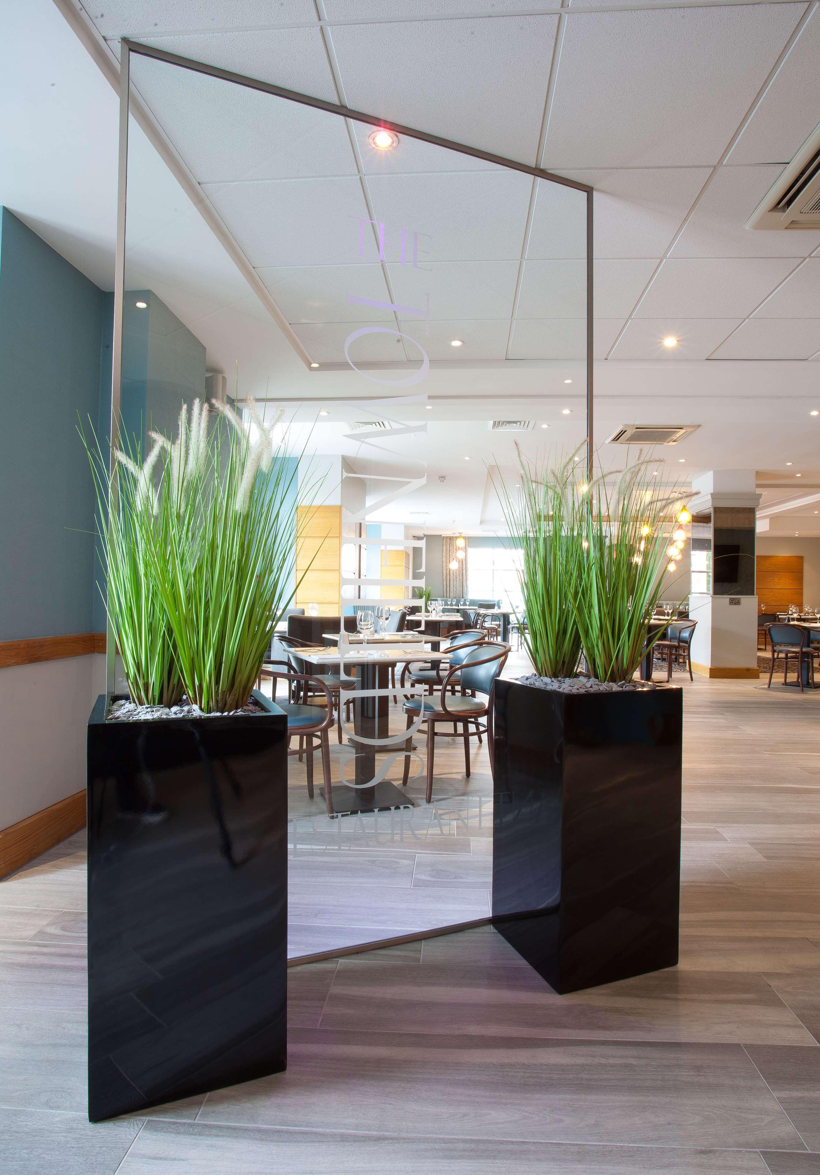Cresta Court Hotel Altrincham Dış mekan fotoğraf