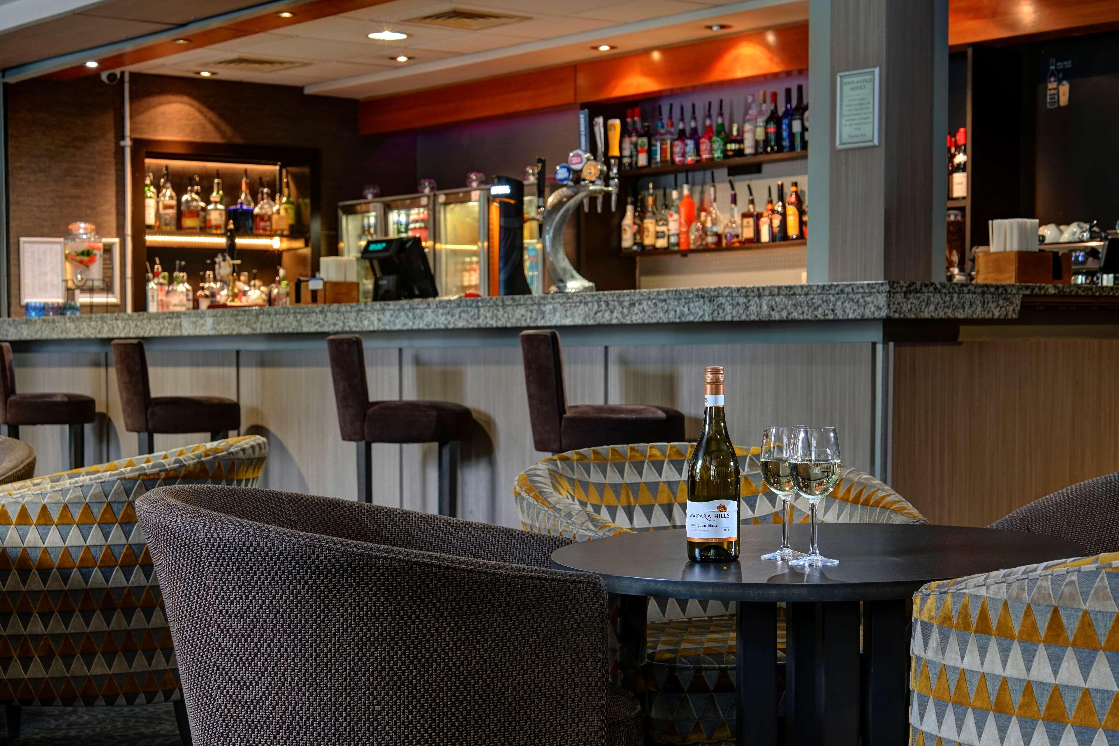 Cresta Court Hotel Altrincham Dış mekan fotoğraf