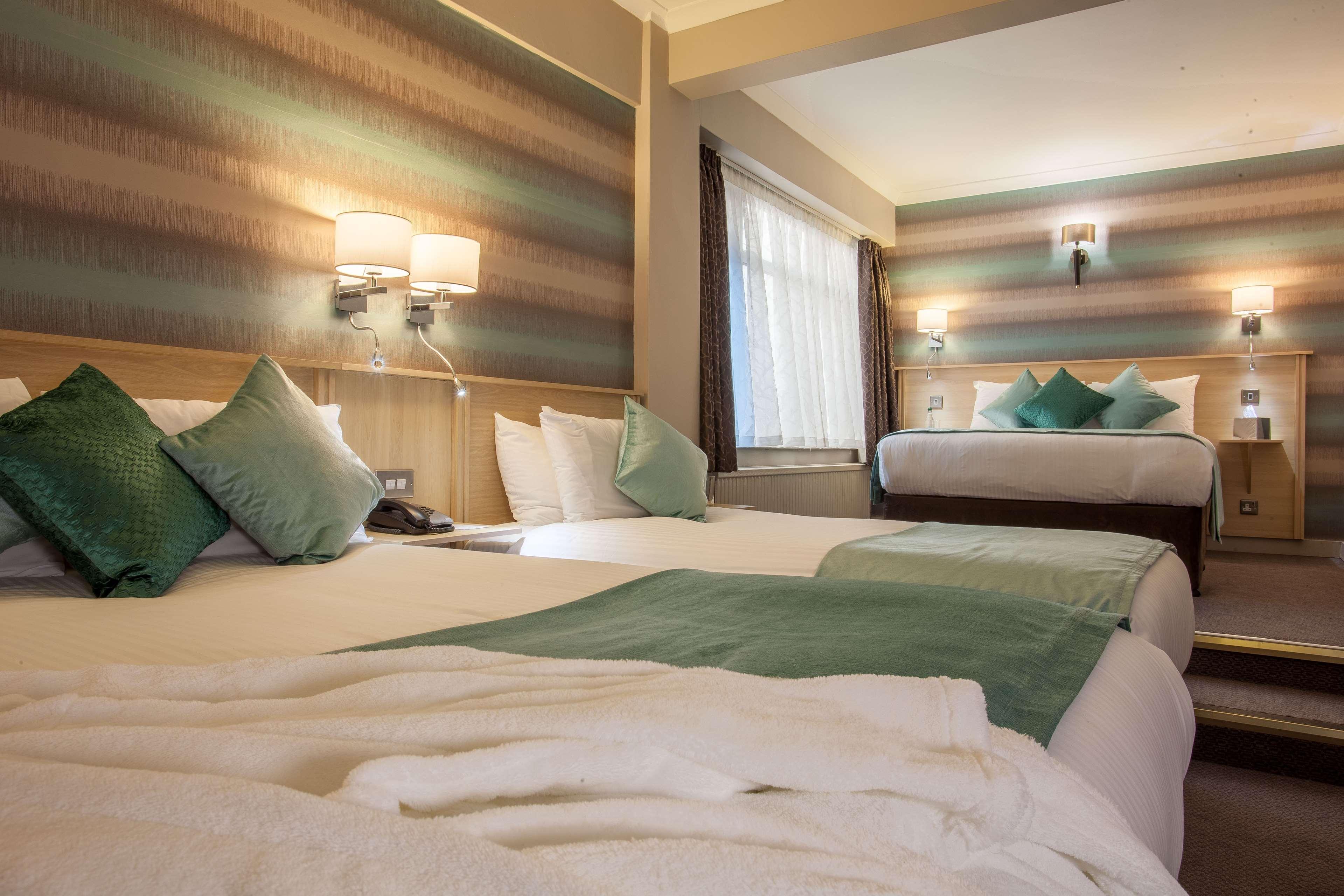 Cresta Court Hotel Altrincham Dış mekan fotoğraf