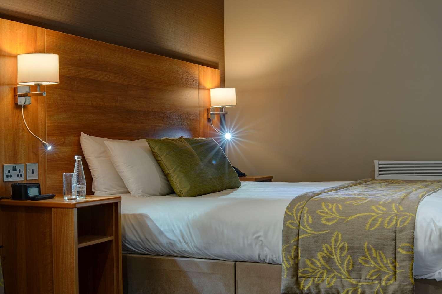 Cresta Court Hotel Altrincham Dış mekan fotoğraf