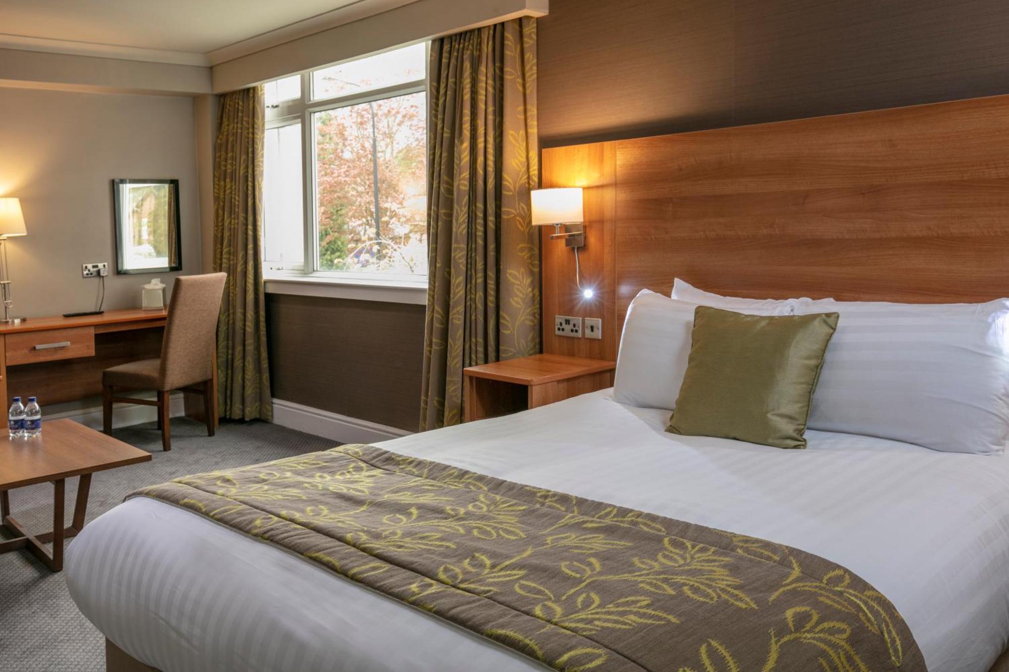 Cresta Court Hotel Altrincham Dış mekan fotoğraf