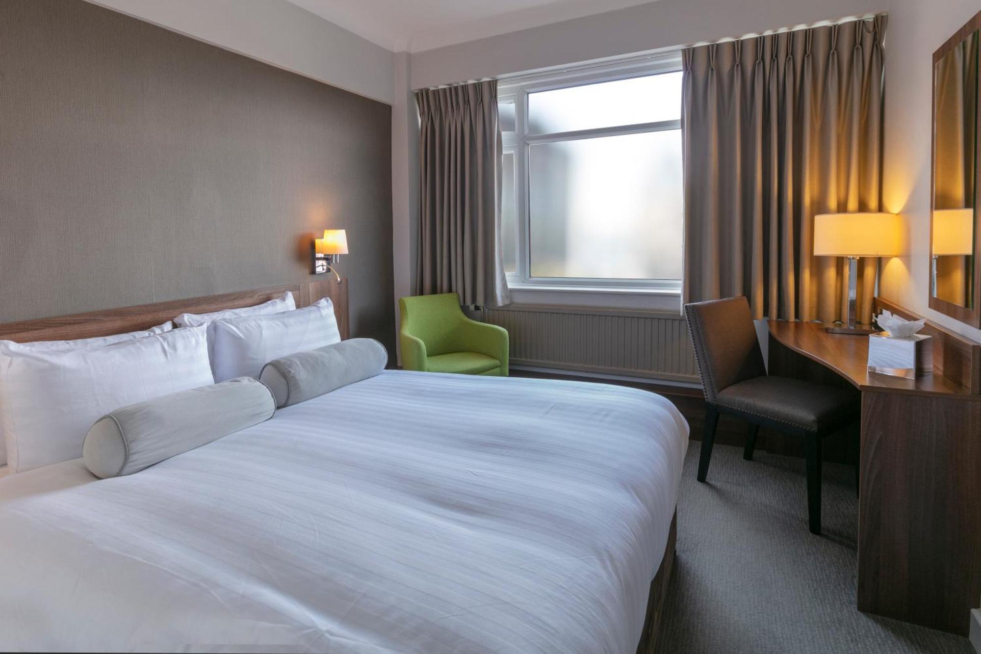 Cresta Court Hotel Altrincham Dış mekan fotoğraf