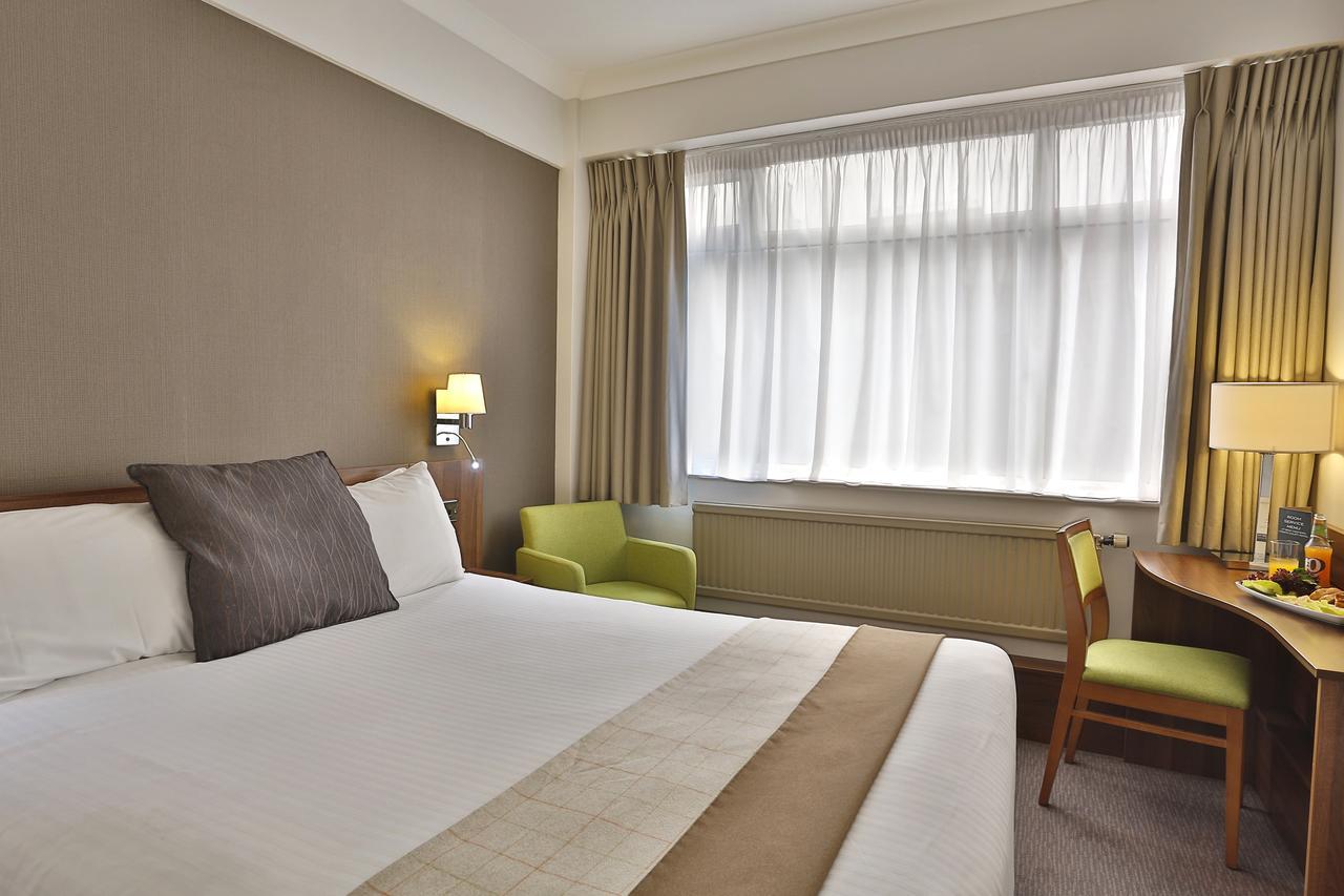 Cresta Court Hotel Altrincham Dış mekan fotoğraf